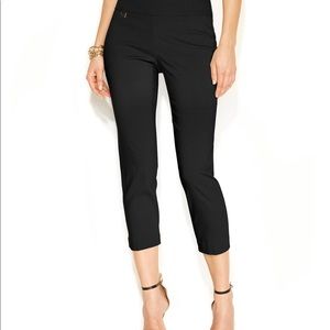 Alfani Tummy Control Pull-On Capri Pants; Size: 4R